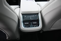 Fahrzeugabbildung Volvo XC90 B5 Diesel Ultimate Bright AWD*B&W*Luft*360