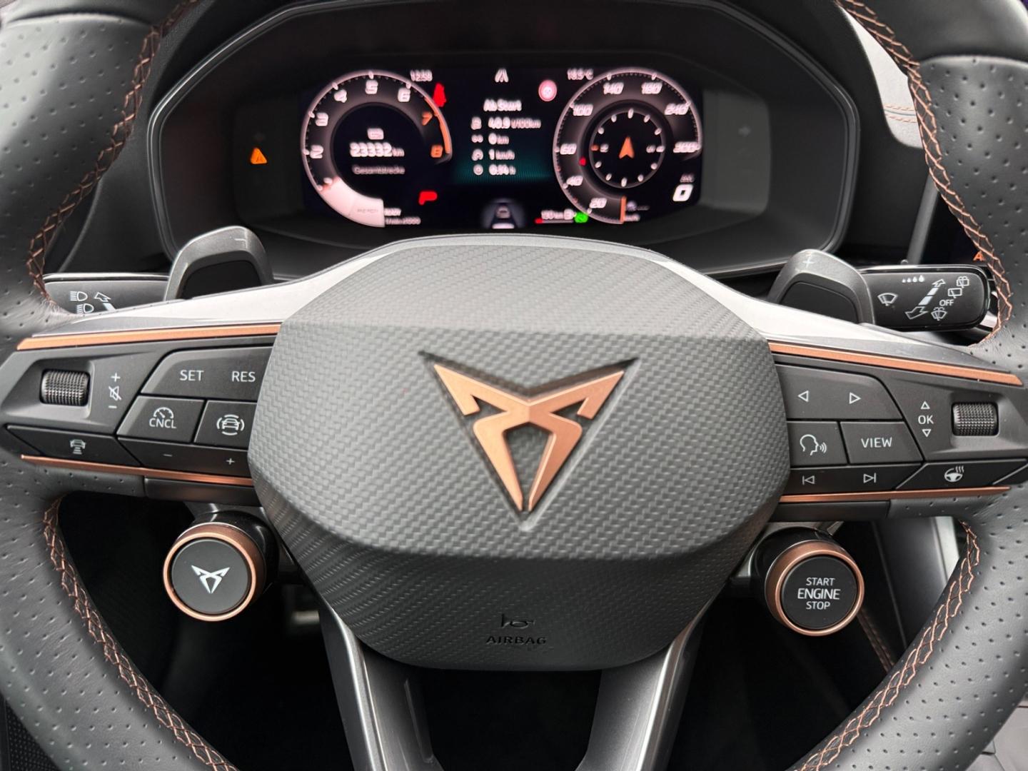Cupra Leon 1.5 eTSI DSG *Matrix*ACC*Kessy*CAM*SHZ*Navi