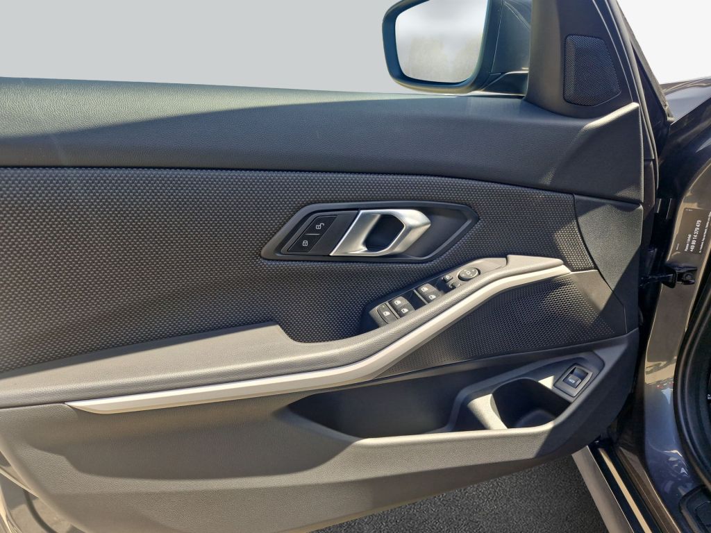 BMW 318i Touring Aut. Advantage *CarPlay* foto 21