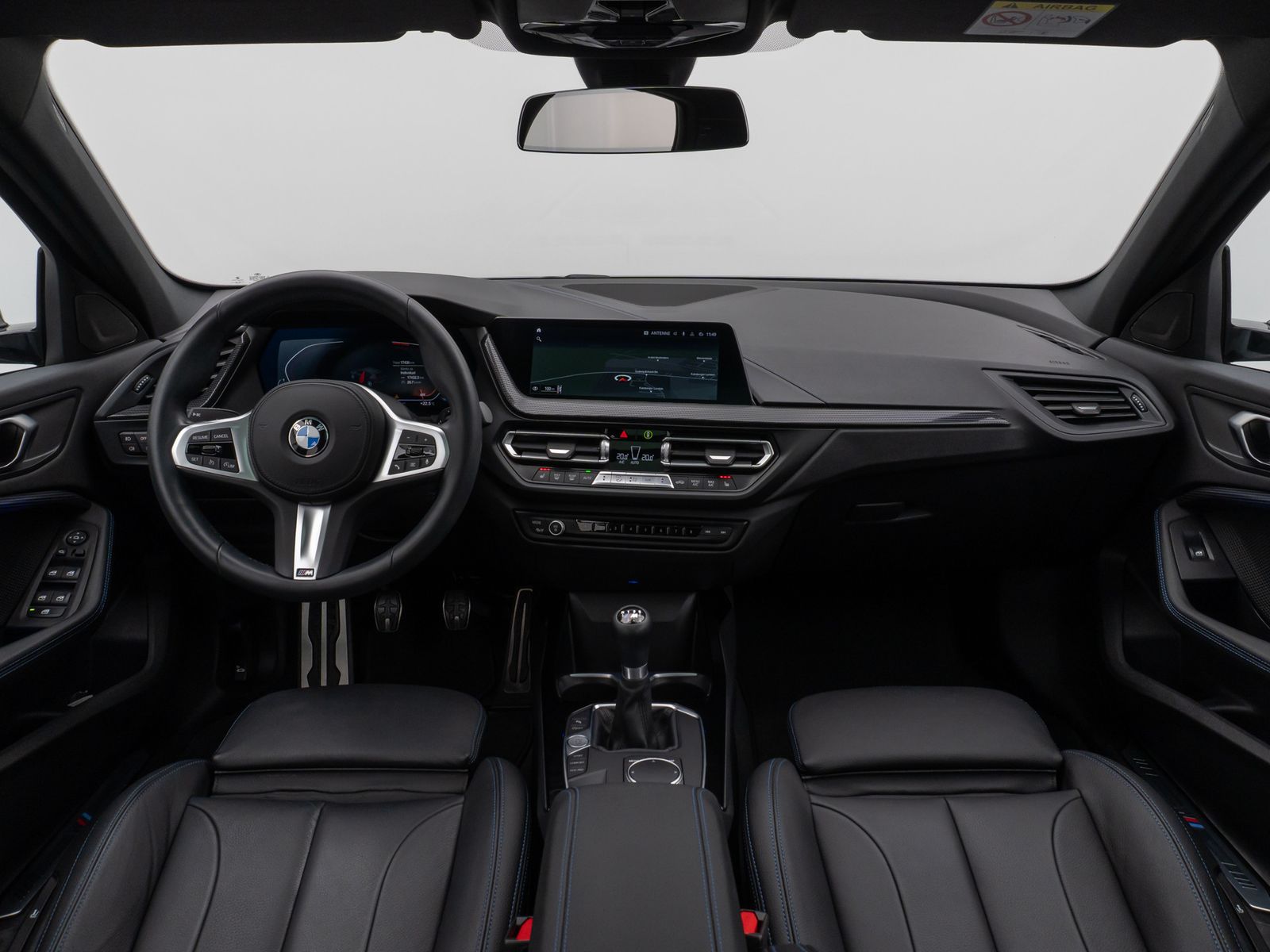 Fahrzeugabbildung BMW 118i M Sport DAB Panorama HiFi Adapt.LED Leder