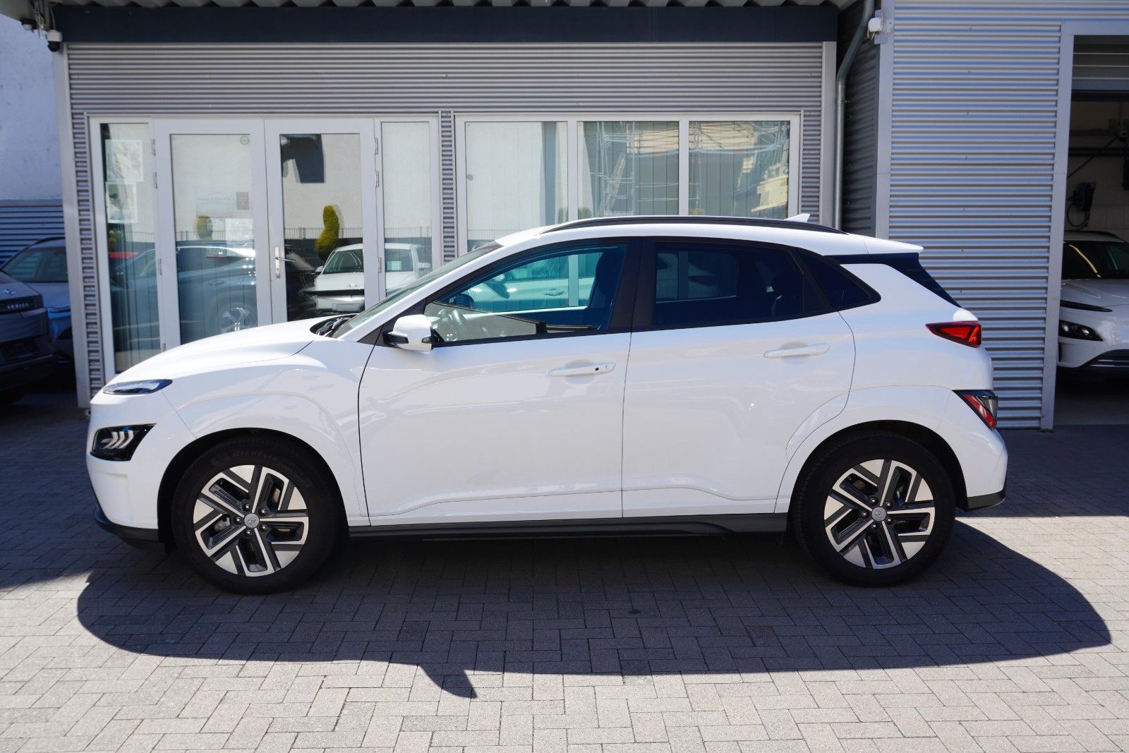Hyundai KONA Trend WPump Navi KRELL ACC Kam LED Spur LHZ imagem 3
