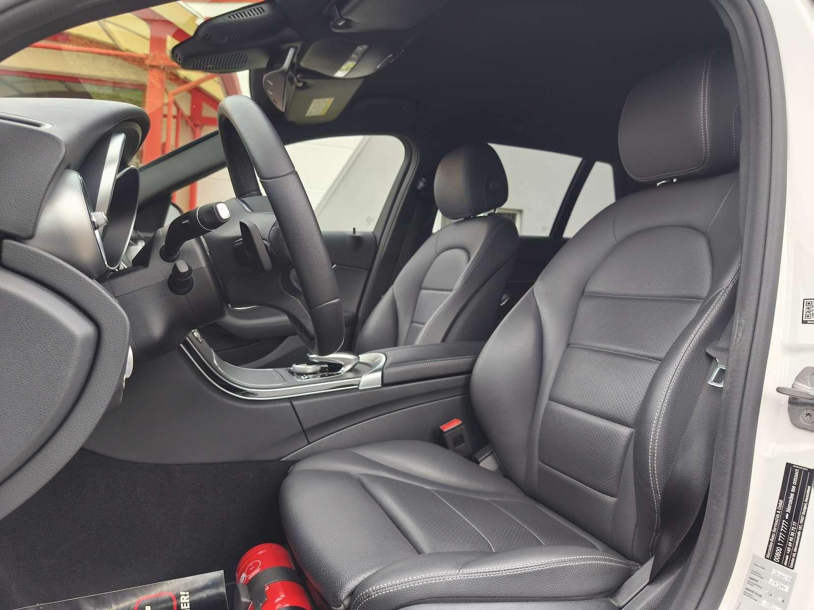 Fahrzeugabbildung Mercedes-Benz C300d T 4Matic Multibeam/Sound/Memory/StandHz...