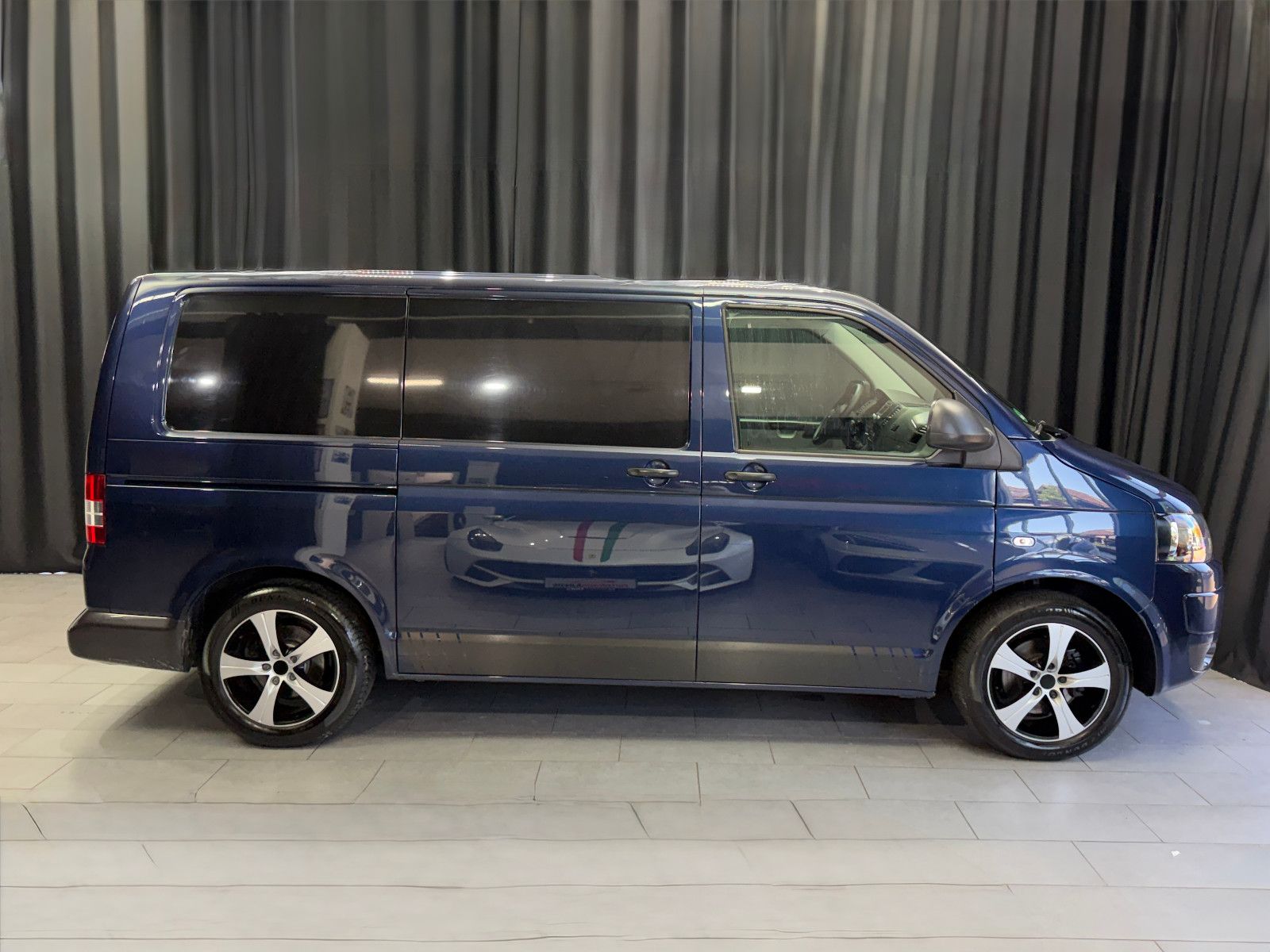 Fahrzeugabbildung Volkswagen T5 Transporter Kasten |KLIMA|1.HAND|RECARO|UMBAU