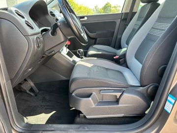 Volkswagen Golf - 10