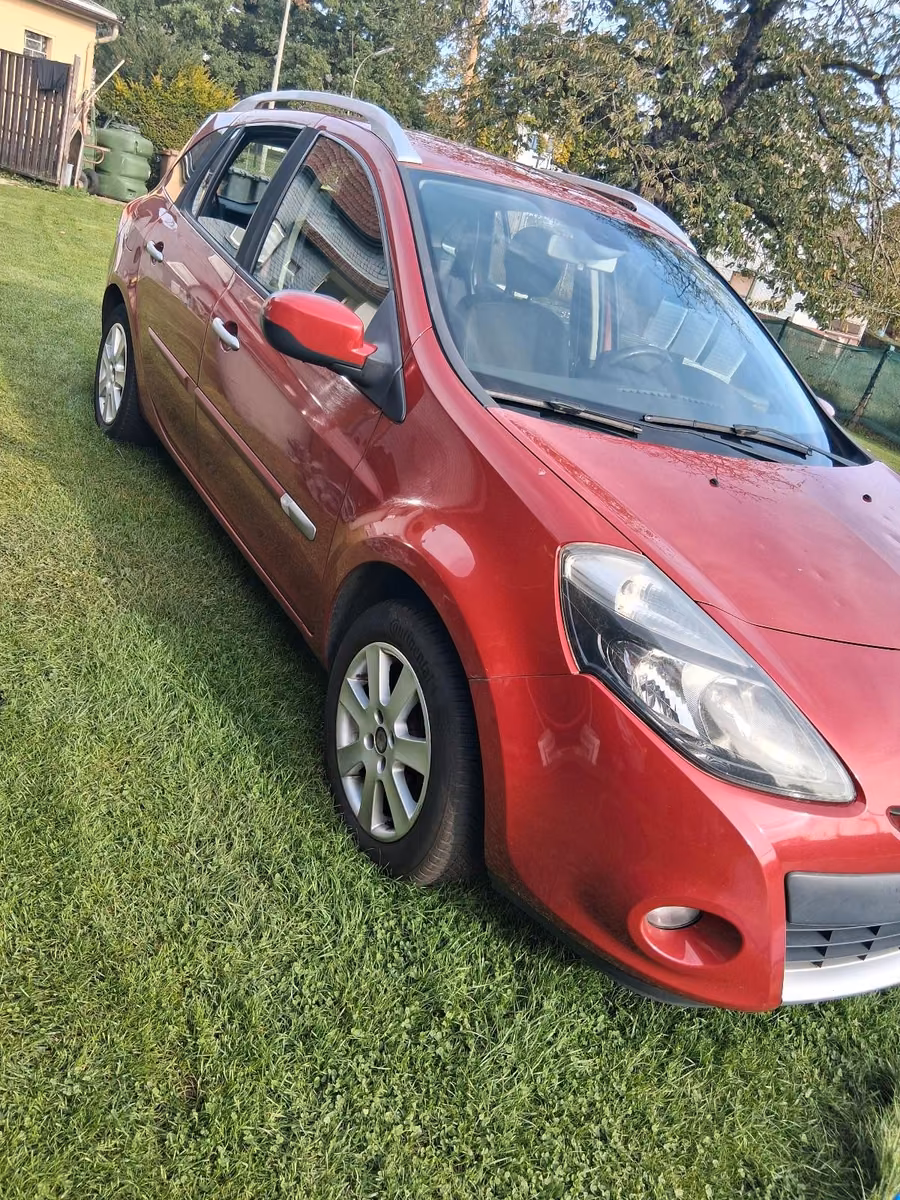 Renault Clio, 2011