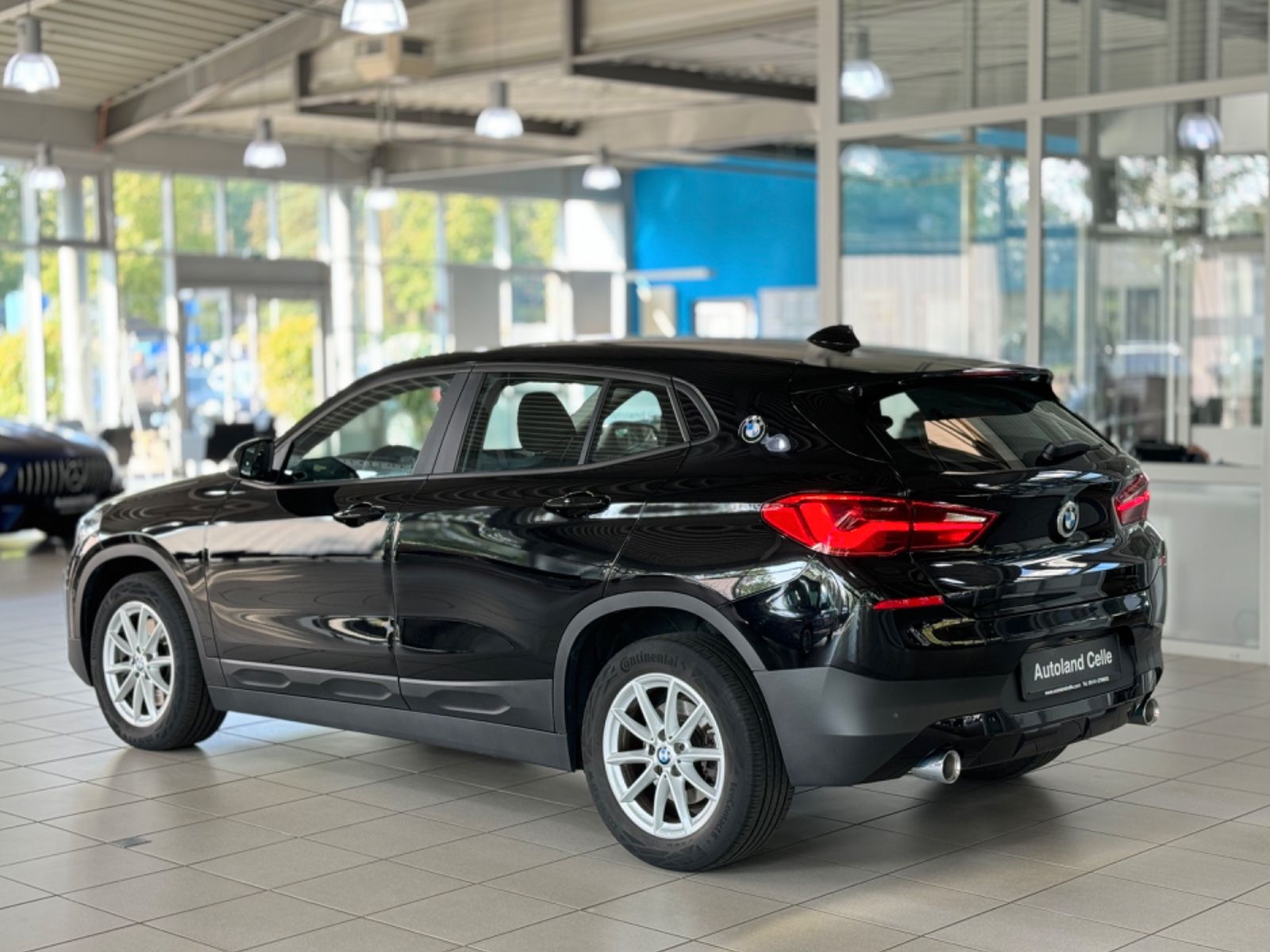 Fahrzeugabbildung BMW X2 xDrive20d Kamera LED GeschwindigReg ParkAssis