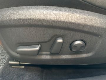 Hyundai i30 Premium *LED*Navi*Spurhalteass*