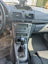 Toyota Avensis Combi Edition 2.0-l-VVT-i Edition - Toyota Avensis aus 2006: Kombi