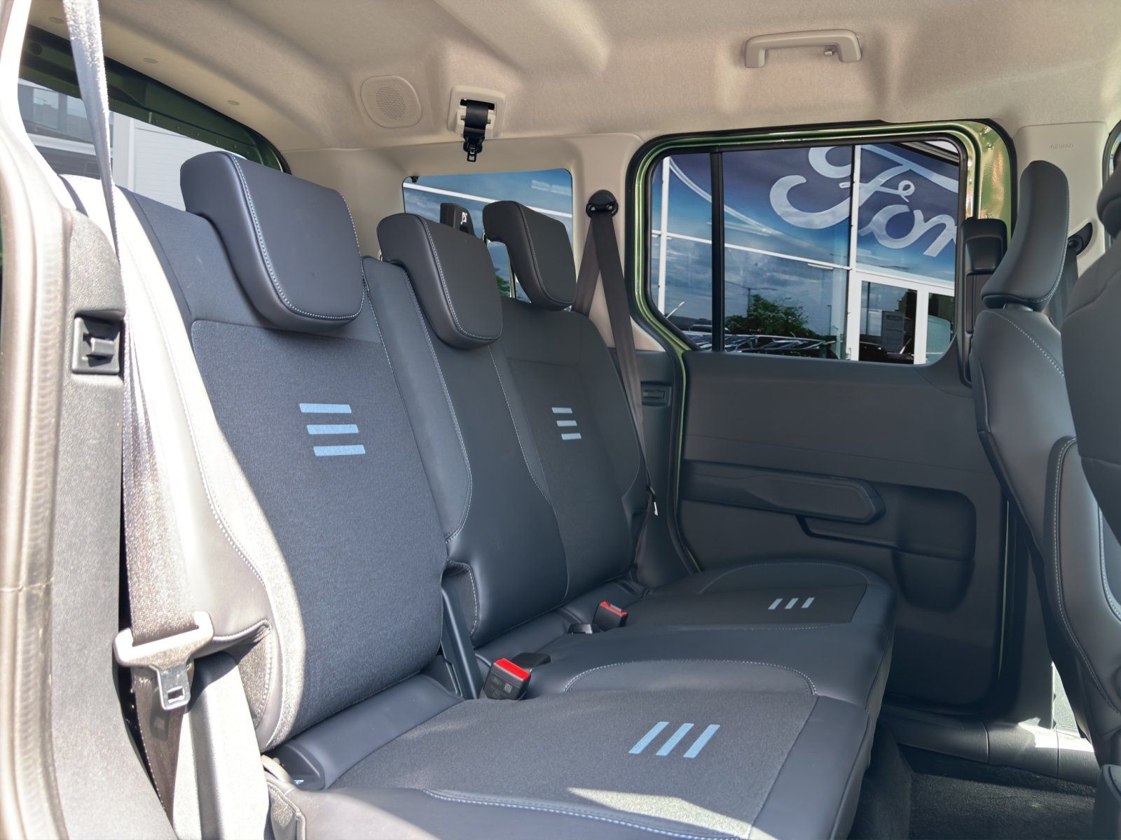 Fahrzeugabbildung Ford Tourneo Courier eMotor BEV Active