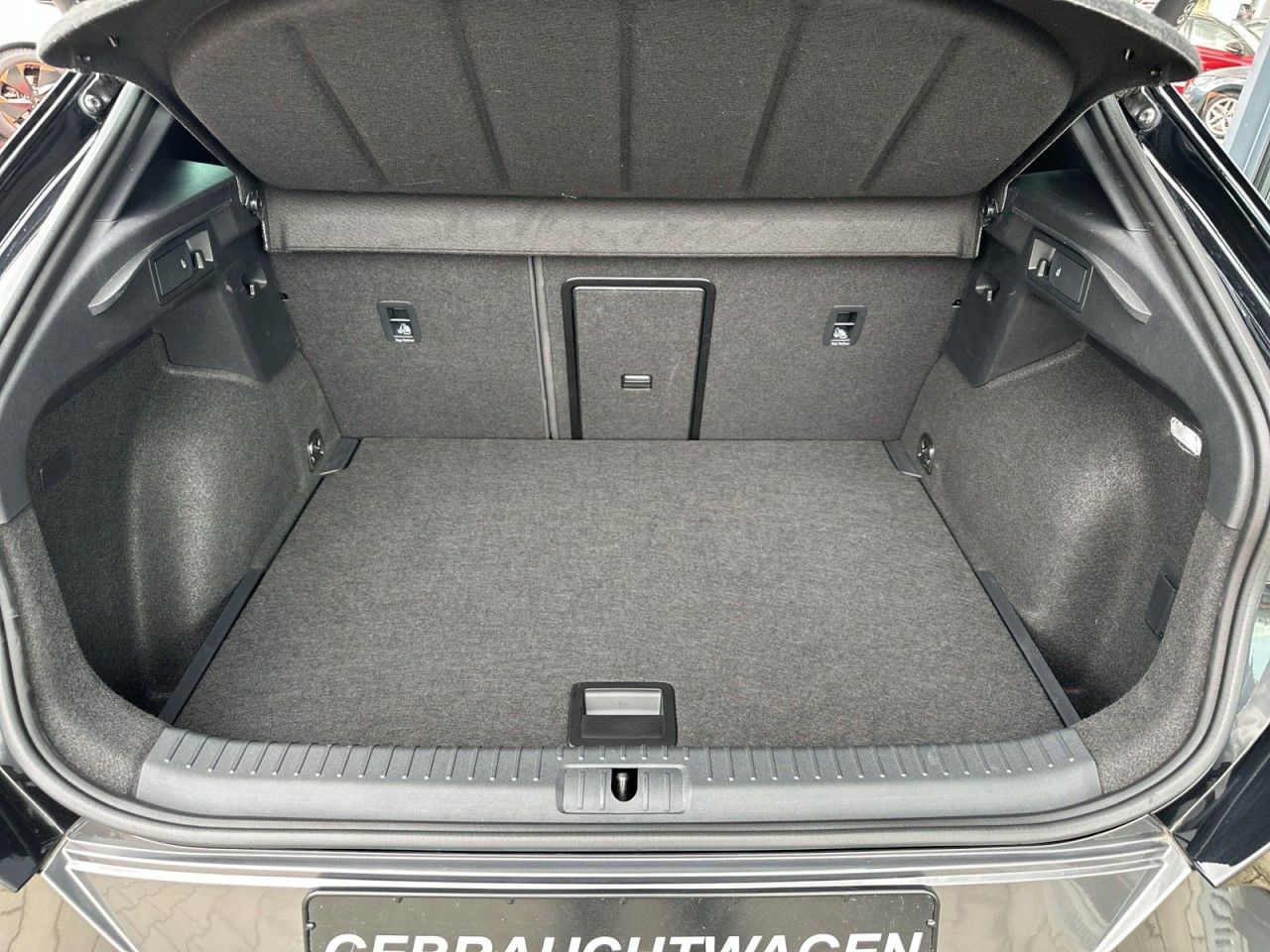Fahrzeugabbildung CUPRA Formentor VZ 2.0 TSI 4Drive 310 PS DSG