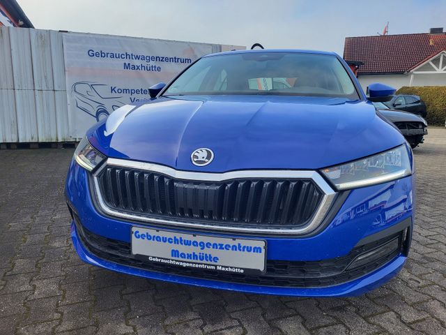 Skoda Octavia Lim.DSG 4x4, LED,SmartLink,LaneAssist