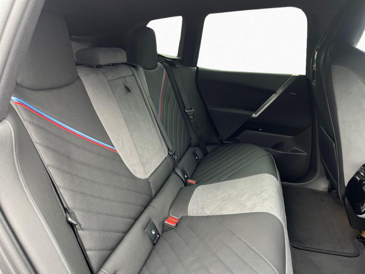 BMW iX - Bild 13