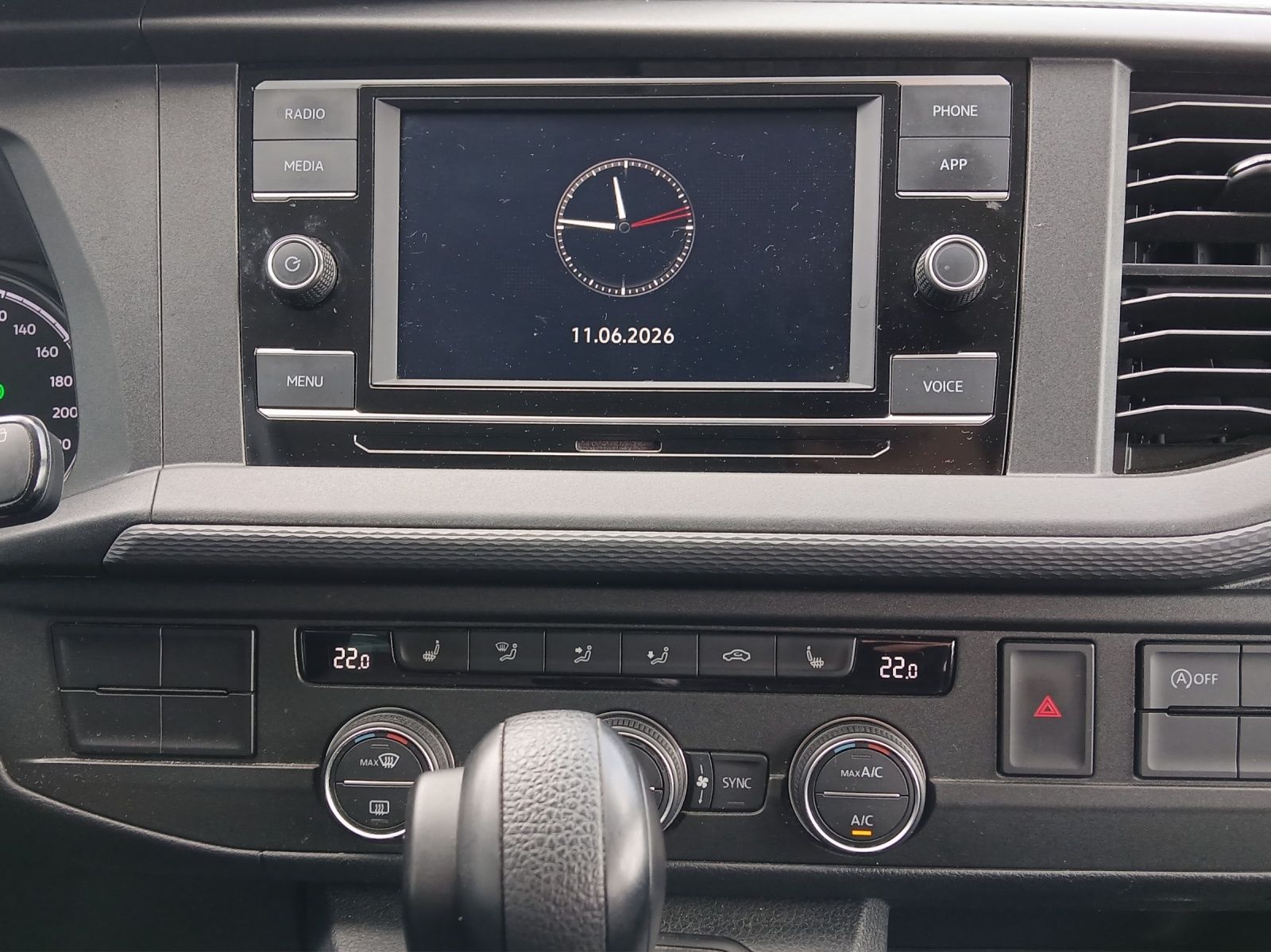 Fahrzeugabbildung Volkswagen T6 Multivan T6.1 TDI Family DSG CarPlay PDC SH