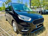 Ford Tourneo Courier 1.0 EcoBoost 74kW Titanium T... - schwarze Ford Tourneo Courier