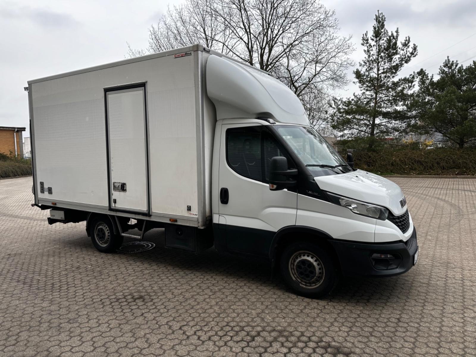 Iveco Daily 35S14 2.3D*Koffer*el.hydr.Ladebordwand*