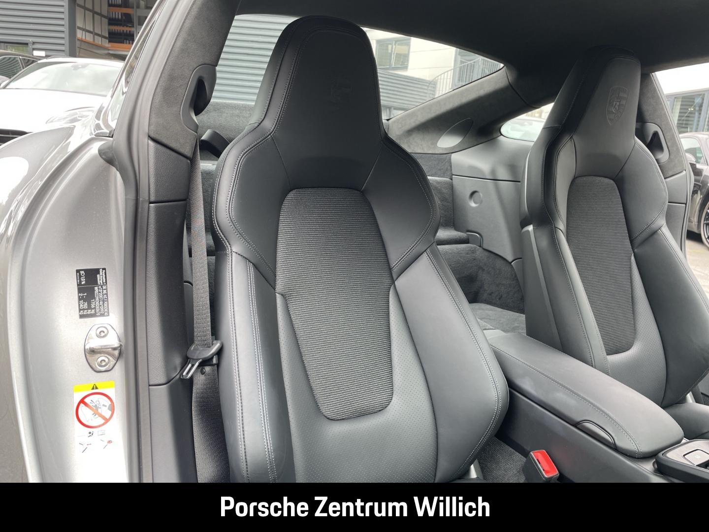 Porsche 992 911 GT3 mit Touring-Paket Liftsystem-VA BOSE