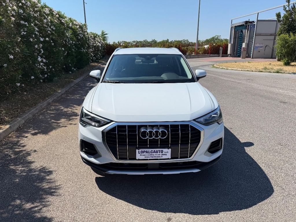 Image of Audi Q3