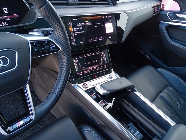 e-tron S 370 quattro - B & O / Carbon