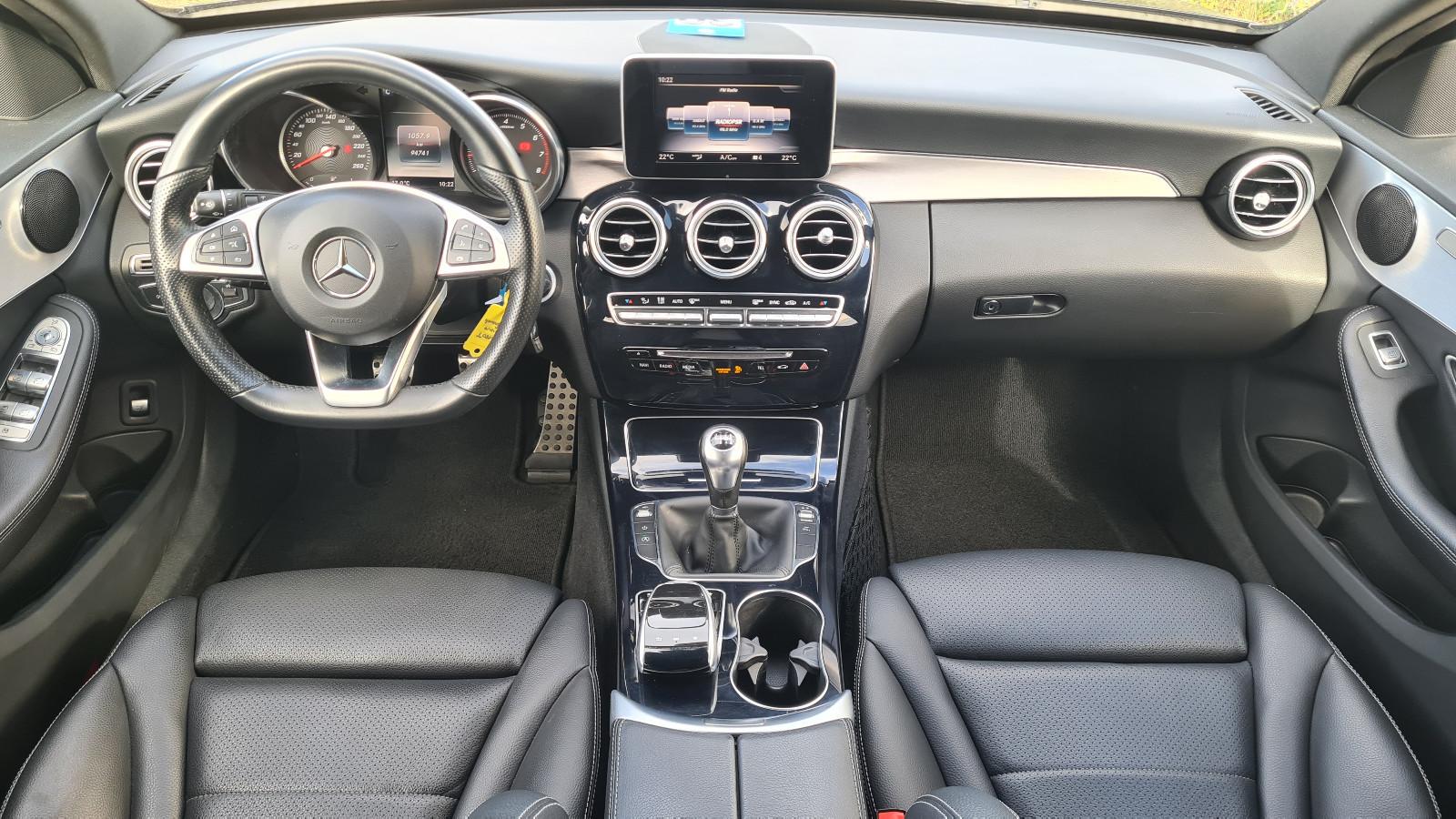 Mercedes-Benz T-Modell C 180 CGI*Navi*LED*Leder*AHK