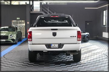 Dodge RAM - 4