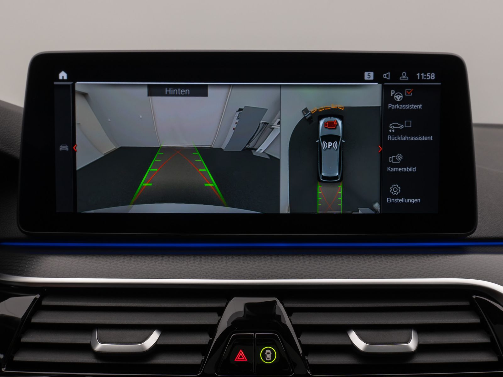 Fahrzeugabbildung BMW 530d M Sport Panorama 360°DAB H/K Komfort 20Zoll