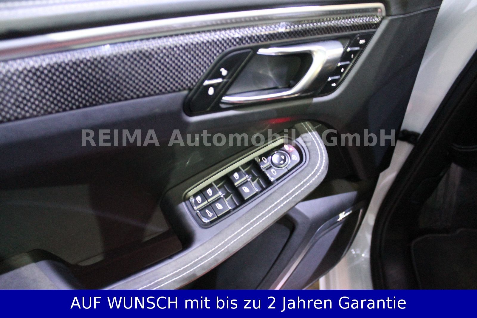 Fahrzeugabbildung Porsche Macan Turbo Performance, Carbon, Pano, Luft