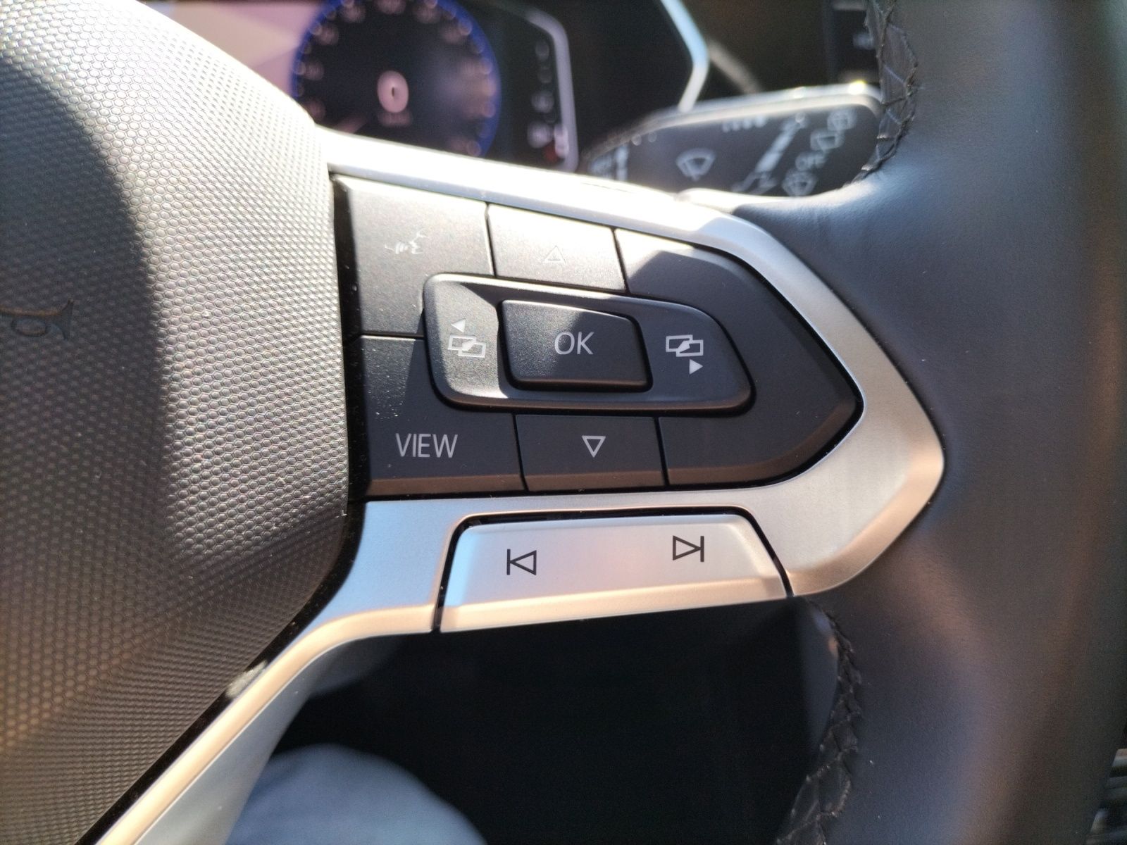 Fahrzeugabbildung Volkswagen T-Cross Style DSG LED ACC Navi Kamera Keyless
