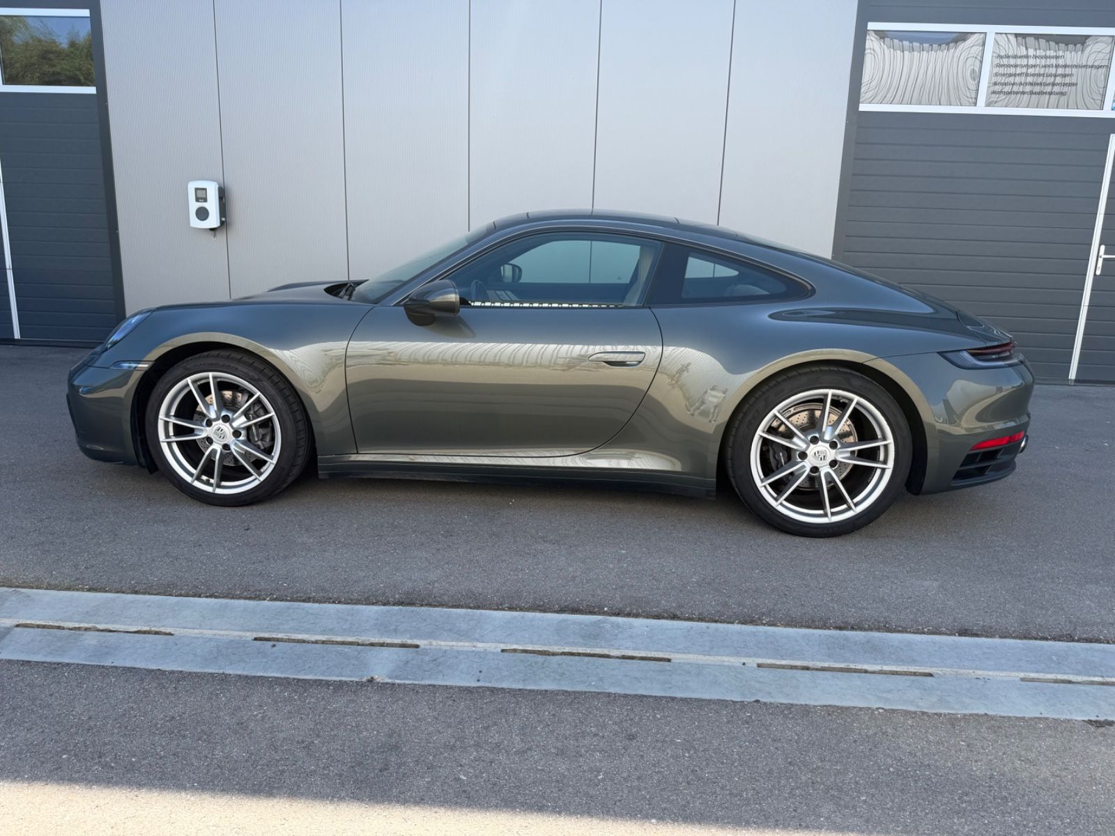 Porsche 992 Carrera 4+1.Hd+Service Neu !+Unfallfrei+SD++