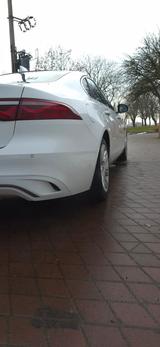 Jaguar XF D200 AWD R-DYNAMIC BLACK Automatik R-DYNA... - Jaguar aus 2023