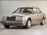 Mercedes-Benz E 200 W124 5-Gang Scheckheft Toppzustand - Mercedes-Benz E-Klasse: W124
