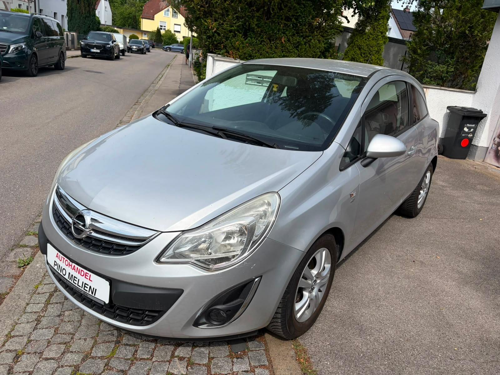 Opel Corsa D Satellite