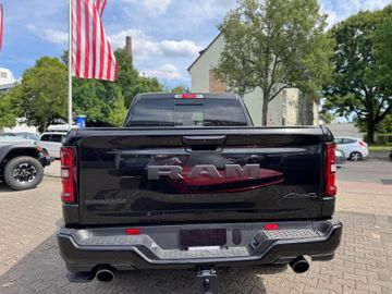 Dodge RAM - 8