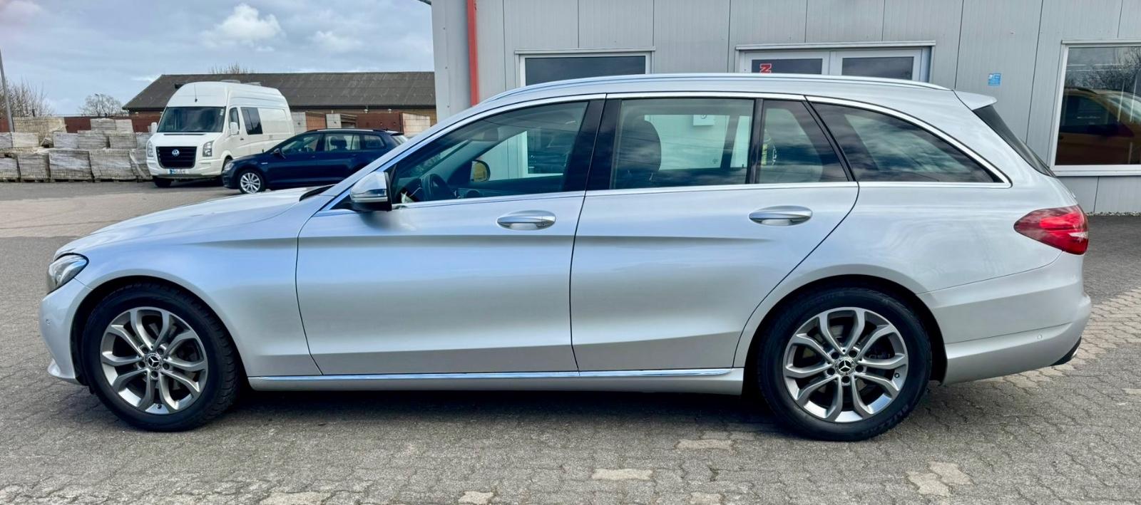 Mercedes-Benz C 200 T Klima Navi AHK Panorama