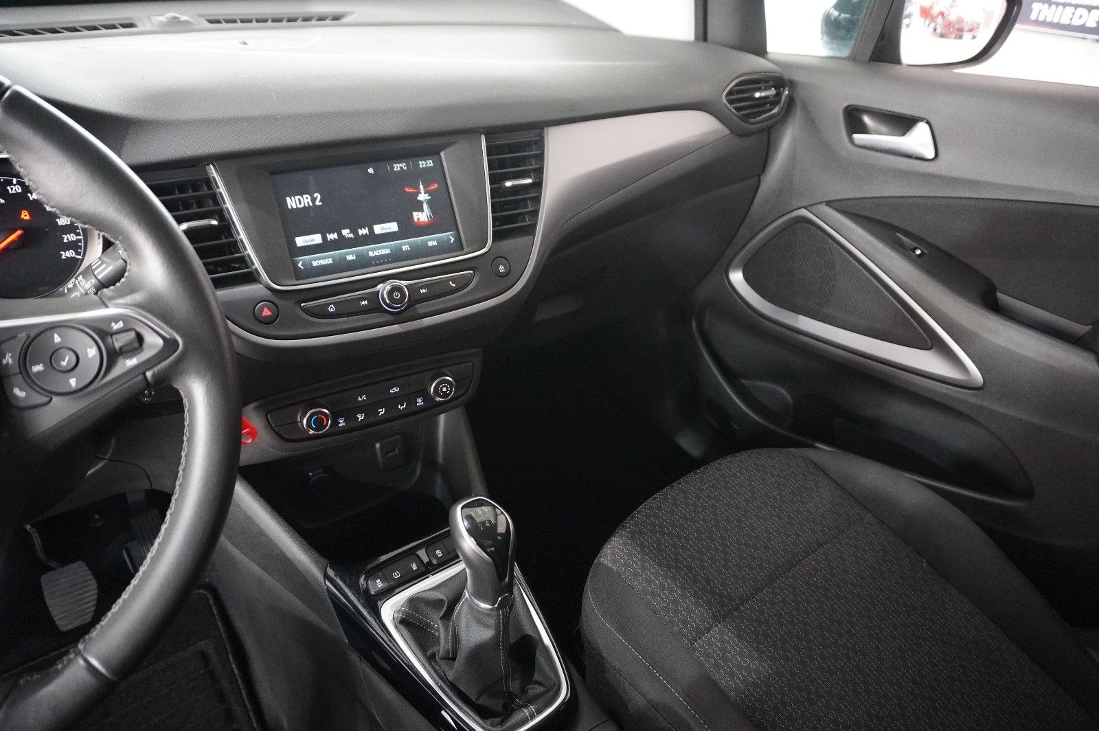 Fahrzeugabbildung Opel Crossland (X) 1.2 EDITION NAVI/LED/KAMERA/DAB+