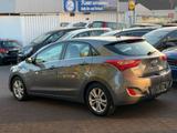 Hyundai i30 Trend 1,6/Klima*Navi*Kamera*Temp*Shz*Pdc - Hyundai i30 Trend mit Benzin-Antrieb