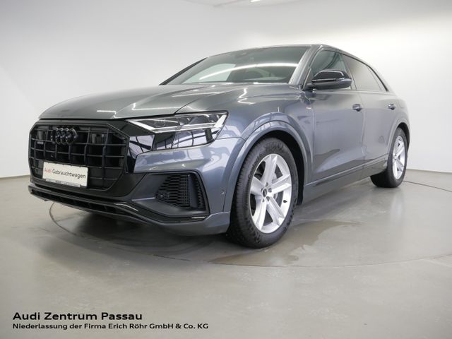 AUDI Q8 55 TFSI e quattro tiptr. S line LED AHK virt.