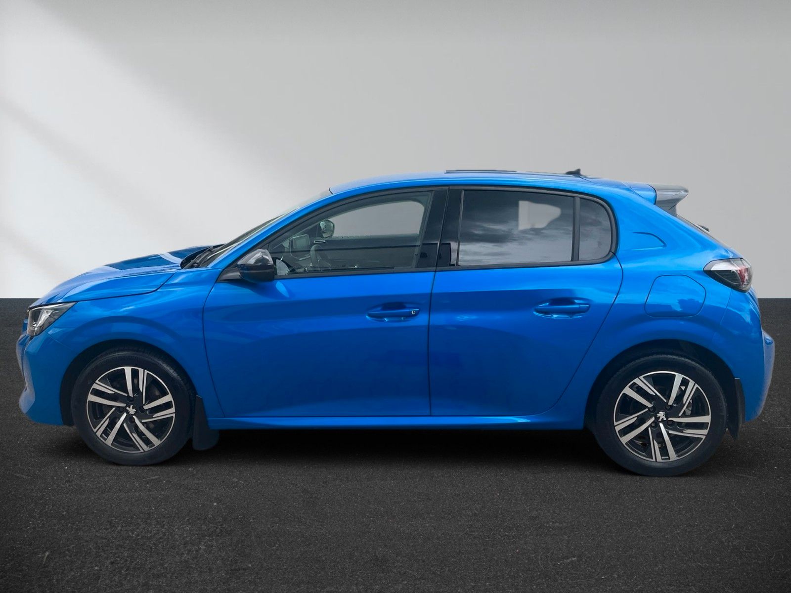 Peugeot 208 PureTech 100 EAT8 Allure – Bild 6