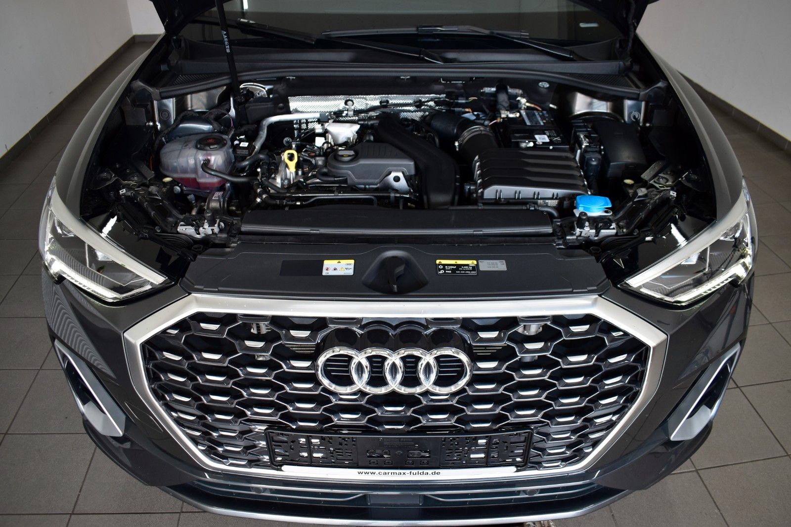 Fahrzeugabbildung Audi Q3 Sportback 35 TFSI S line,Leder,Navi,LED,Kamer