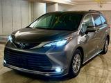Toyota Sienna 2,5 Hybrid XLE Package Plus  - Toyota mit Hybrid-Antrieb: Van