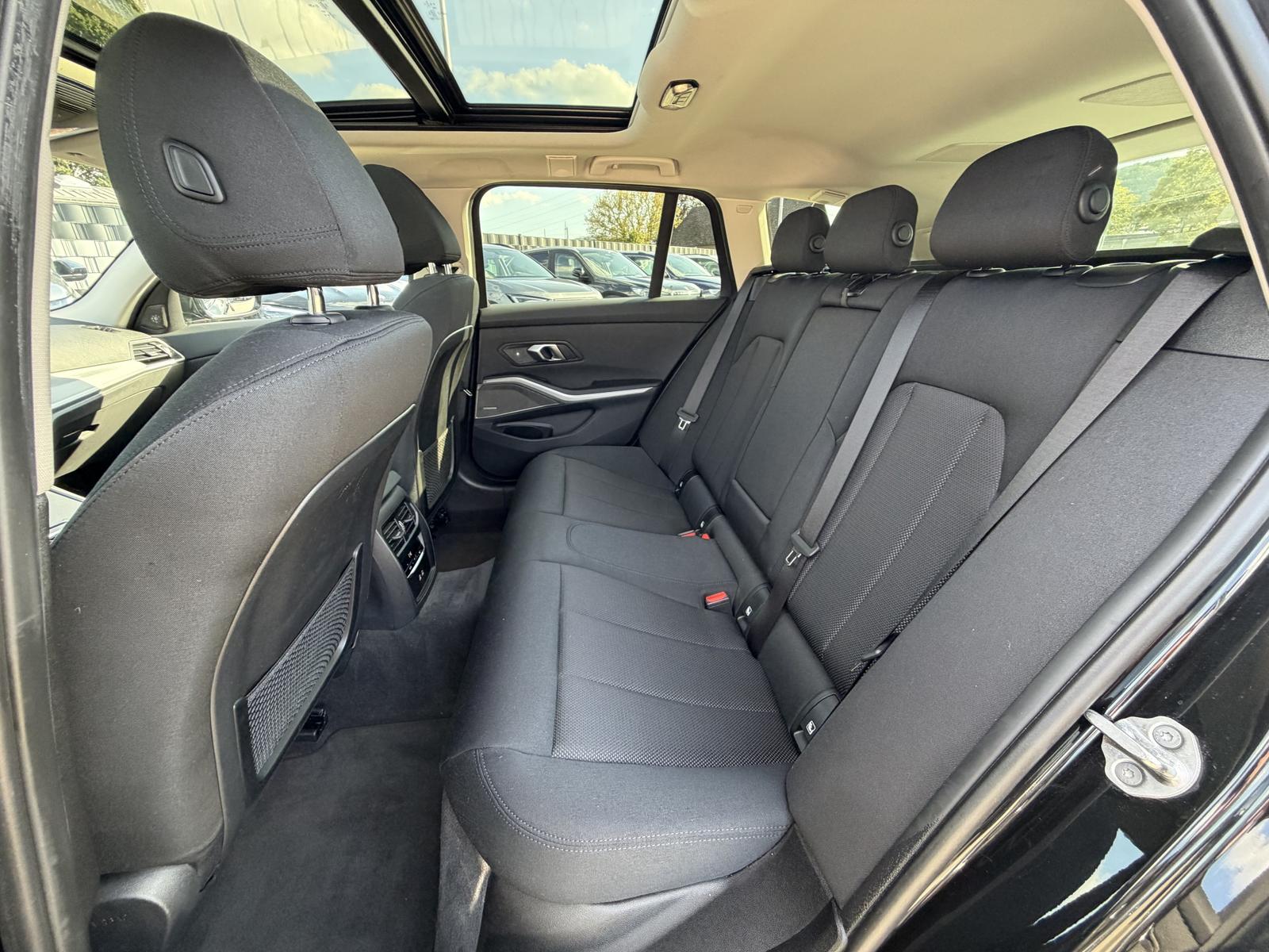 BMW 320 d xDrive |LCProf|Pano|HUD|H/K|Kamera|