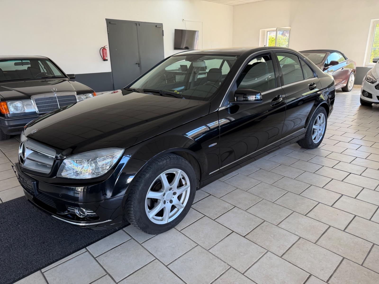 Mercedes-Benz C 180 C Limousine C 180 CGI BlueEfficiency
