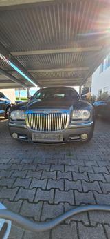 Chrysler 300C Touring 3.0 CRD Autom. - - graue Chrysler 300C
