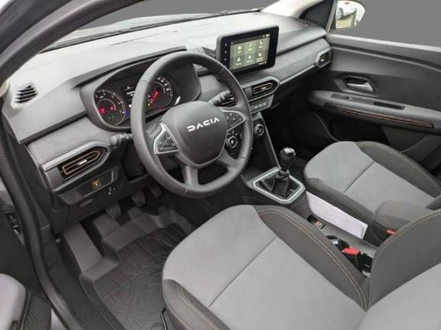 Fahrzeugabbildung Dacia Jogger Extreme+ TCe 110 7-Sitzer