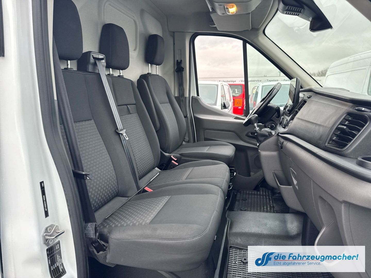 Fahrzeugabbildung Ford Transit Kasten 350 L3H3 Trend Apple CarPlay Andr