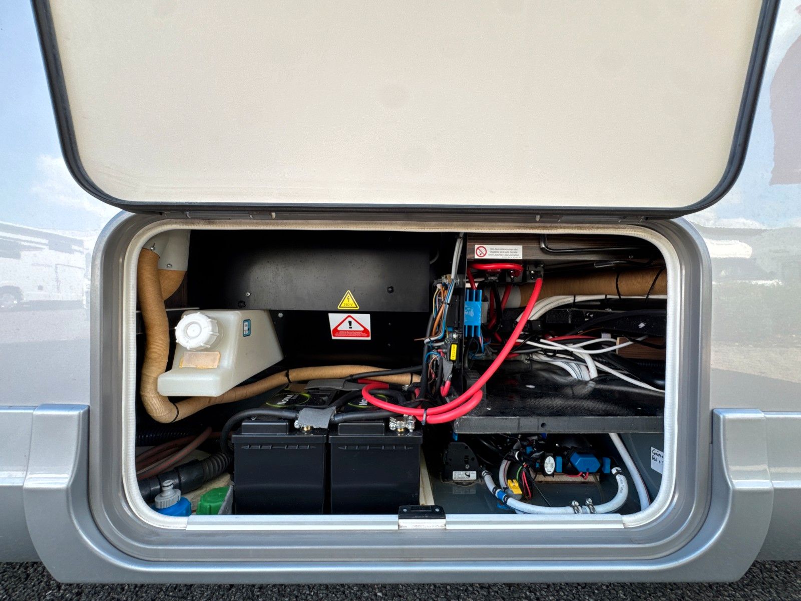 Fahrzeugabbildung Bürstner Elegance I 728G-Hydraulische Stützen-Luftfeder!