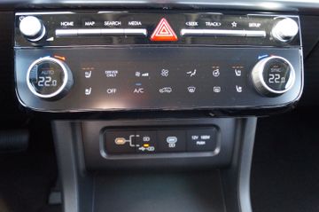 Hyundai Tucson 1.6T-GDI DCT-MJ25-NAVI-HEAD UP-360KAMERA-