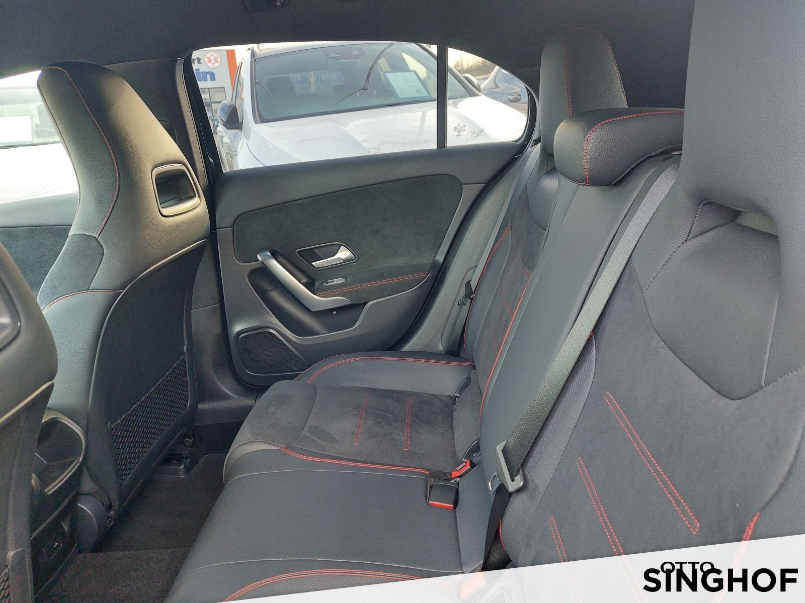 Fahrzeugabbildung Mercedes-Benz A 250e AMG +AHK+ dyn.LED+ PDC+ MBUX+ Ambiente+