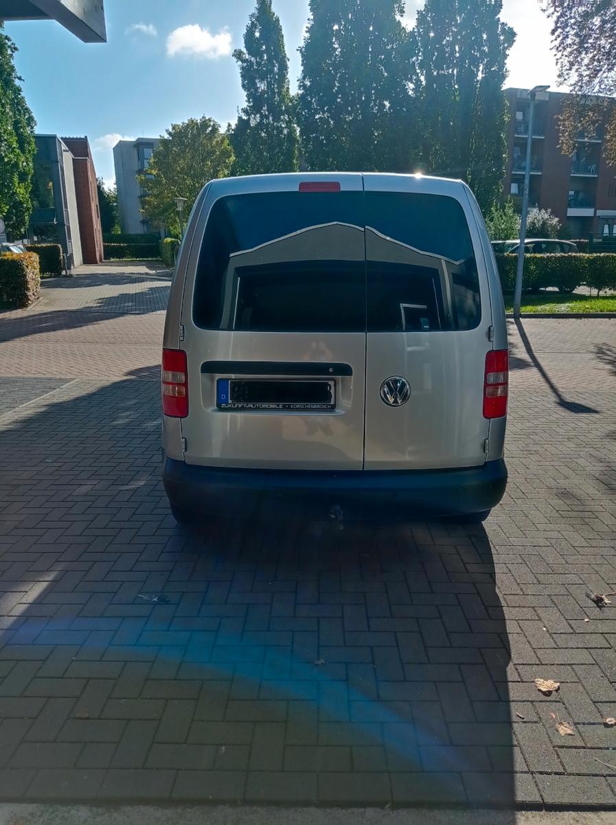 Volkswagen Caddy 1,6TDI 75kW Startline BlueMotion Start...
