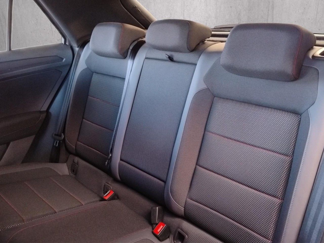 T-Roc Sport 1.5 TSI DSG Klima Navi Einparkhilfe