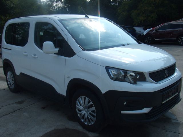 Peugeot Rifter 1.5 HDi/130PS/5 Sitze/Netto: 6.000